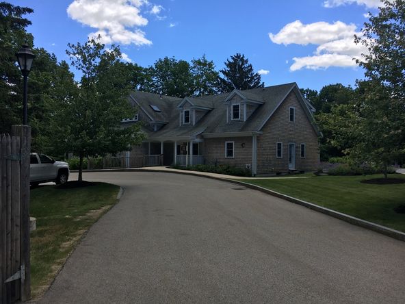 Professional Offices - General - Medical - Dental - Exeter: 18 Hampton Rd, Exeter, NH 03833